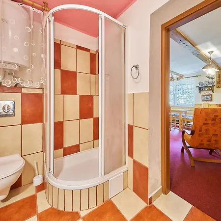 U Hronova-4 By Interhome Chlivce