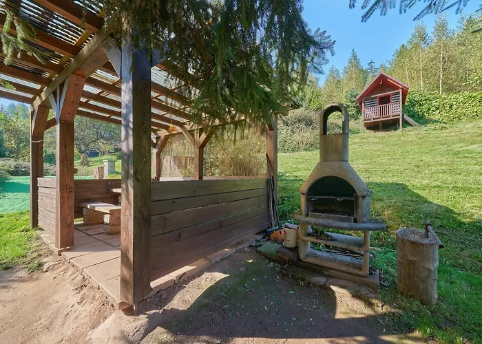U Hronova-4 By Interhome Apartmán Chlivce